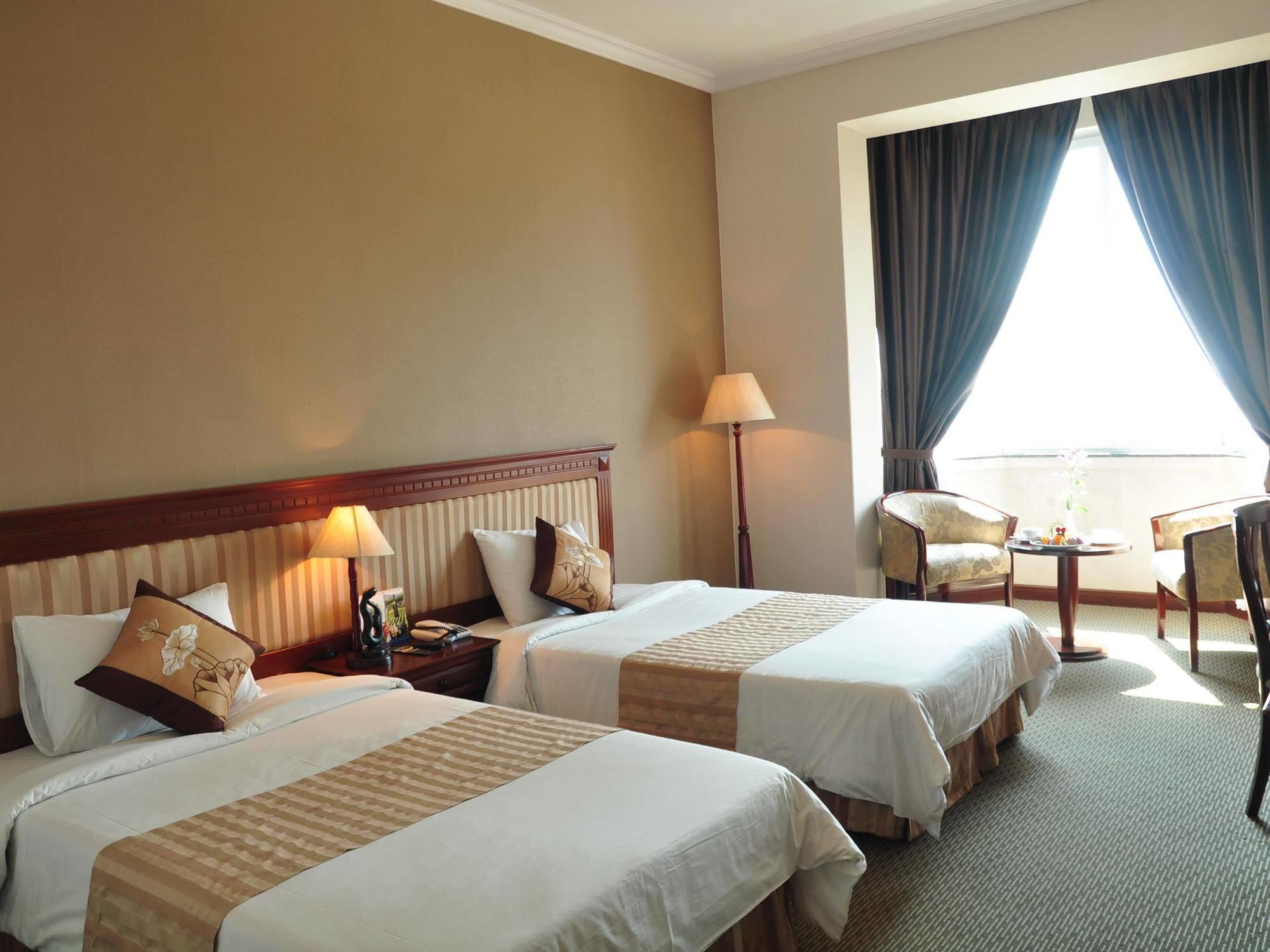 Aloha Halong Hotel Ha Long Eksteriør bilde